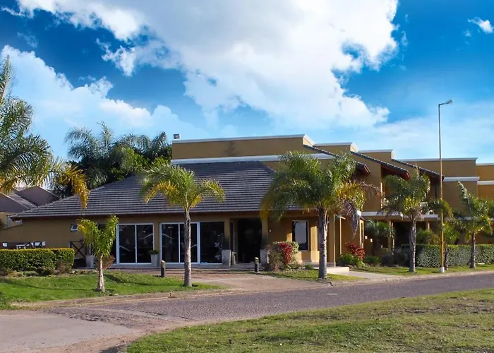 Brisas del Lago Apart y Hotel