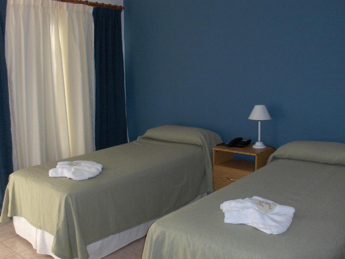 Brisas Del Y Apartahotel