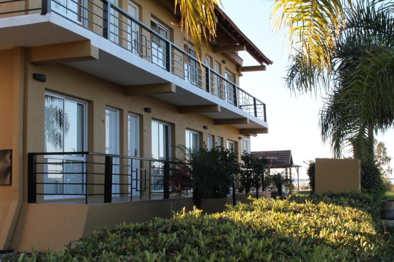 Apartahotel Brisas Del Y 3*