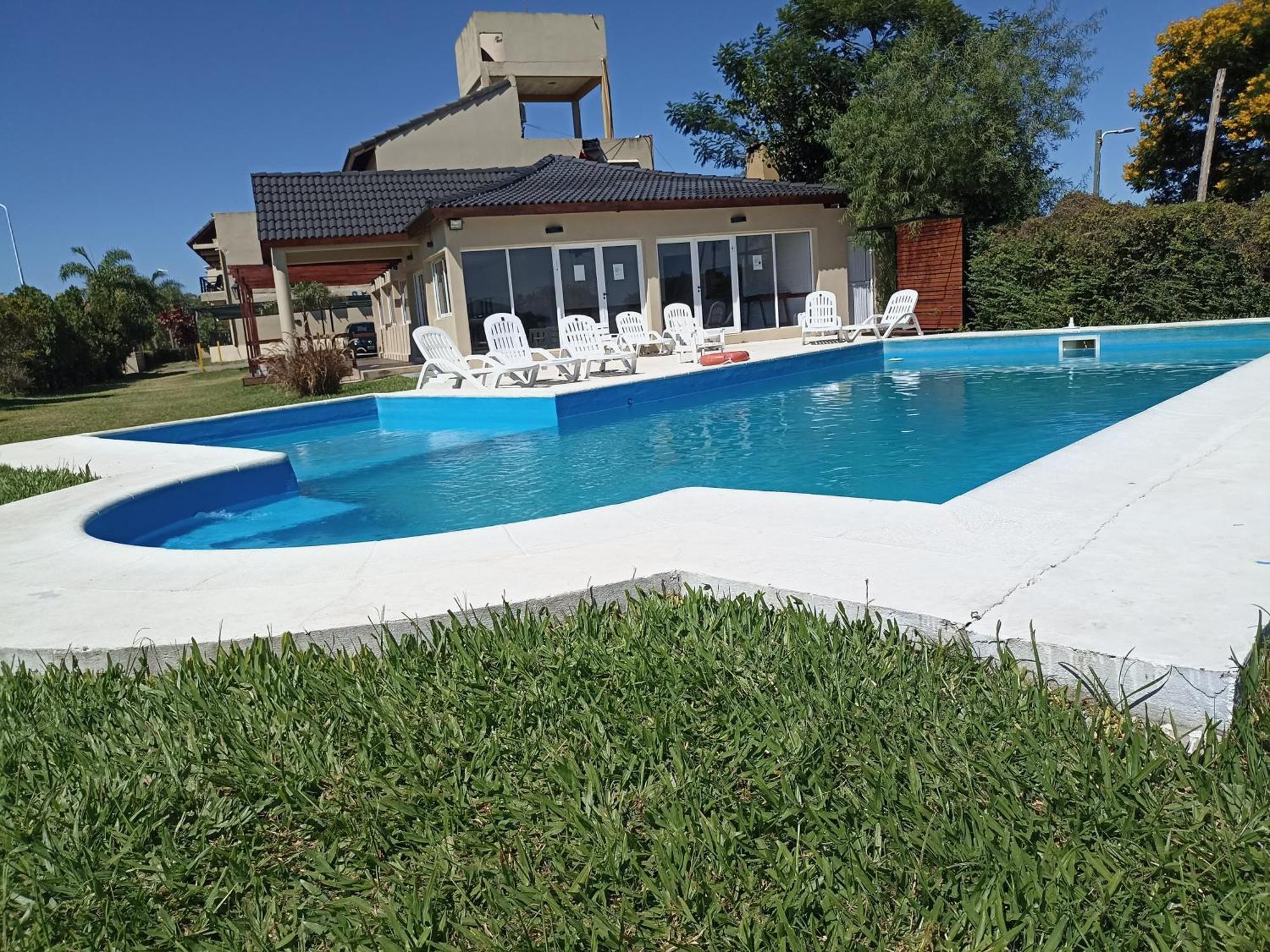 Brisas Del Y