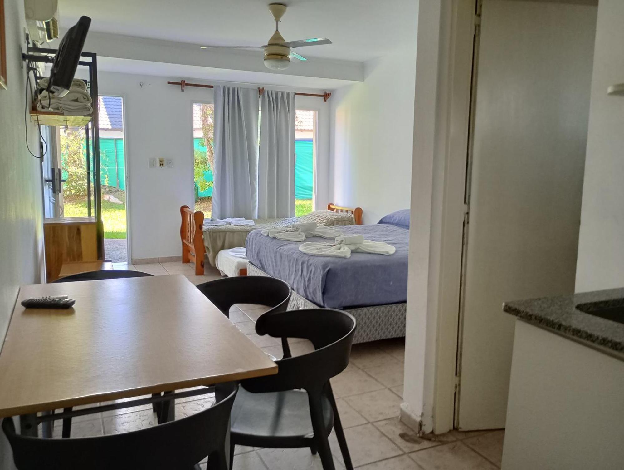 Apartahotel Brisas Del Y